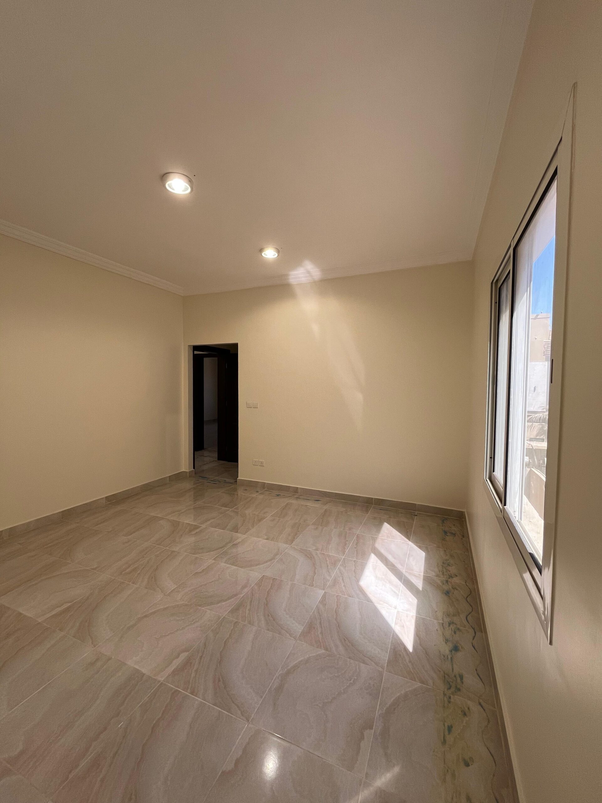 WhatsApp Image 2025-10-16 at 00.31.44 (5)