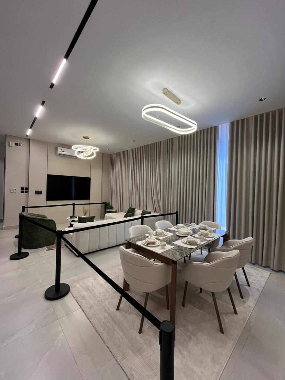 WhatsApp Image 2025-10-20 at 17.27.52 (2)