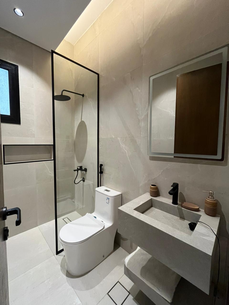 WhatsApp Image 2025-10-20 at 17.27.55