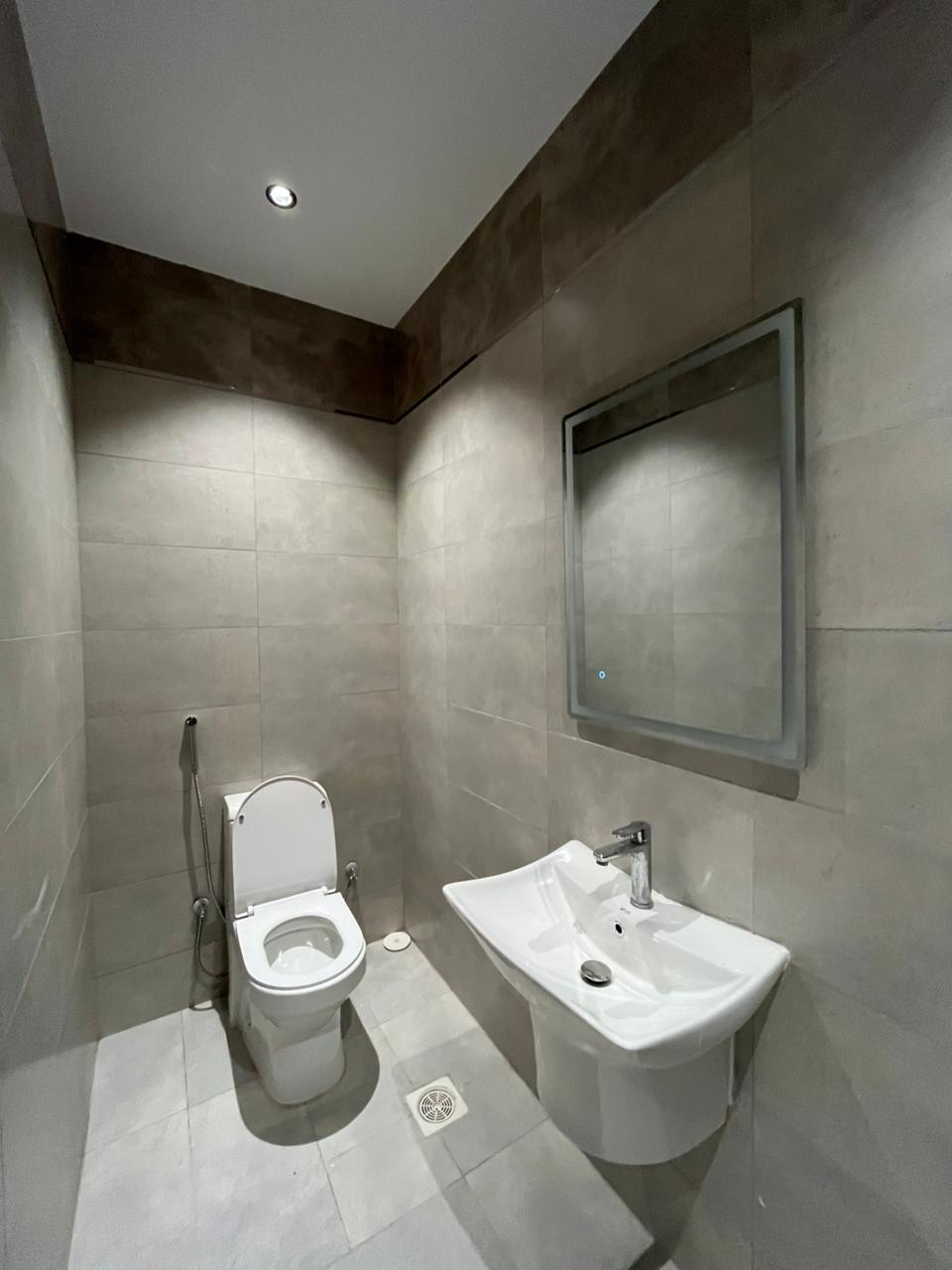 WhatsApp Image 2025-10-20 at 17.40.16 (1)