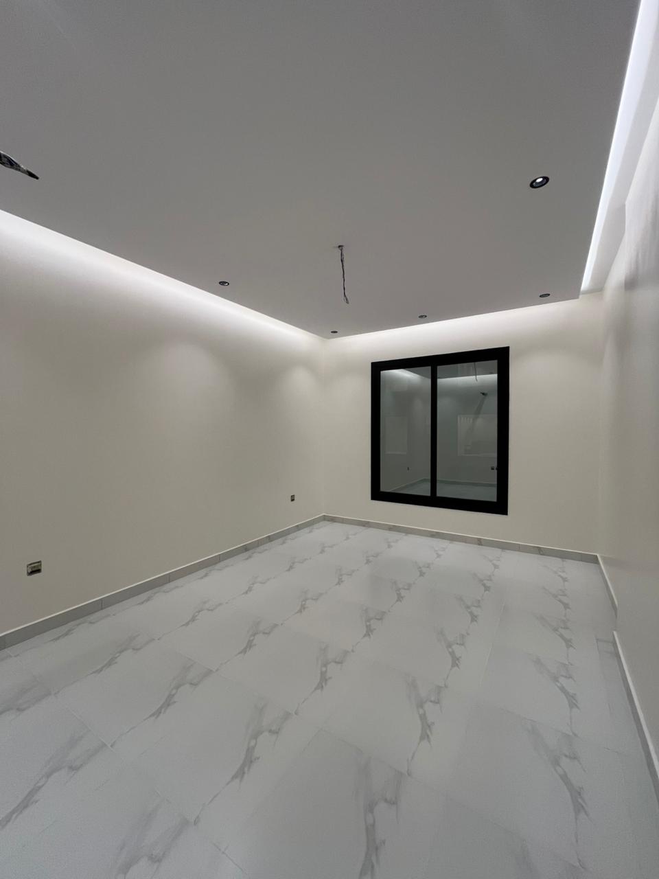 WhatsApp Image 2025-10-28 at 14.00.43 (1)