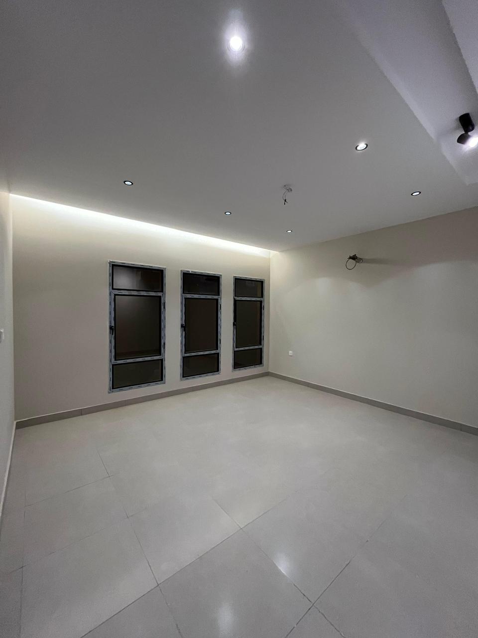 WhatsApp Image 2025-11-03 at 11.13.40 (4)